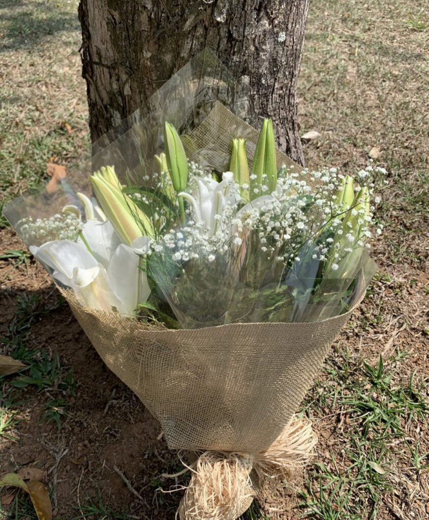 Buquê de Lírios Brancos